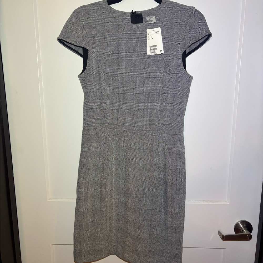 H&M Gray Sheath Mini Dress with Cap Sleeves